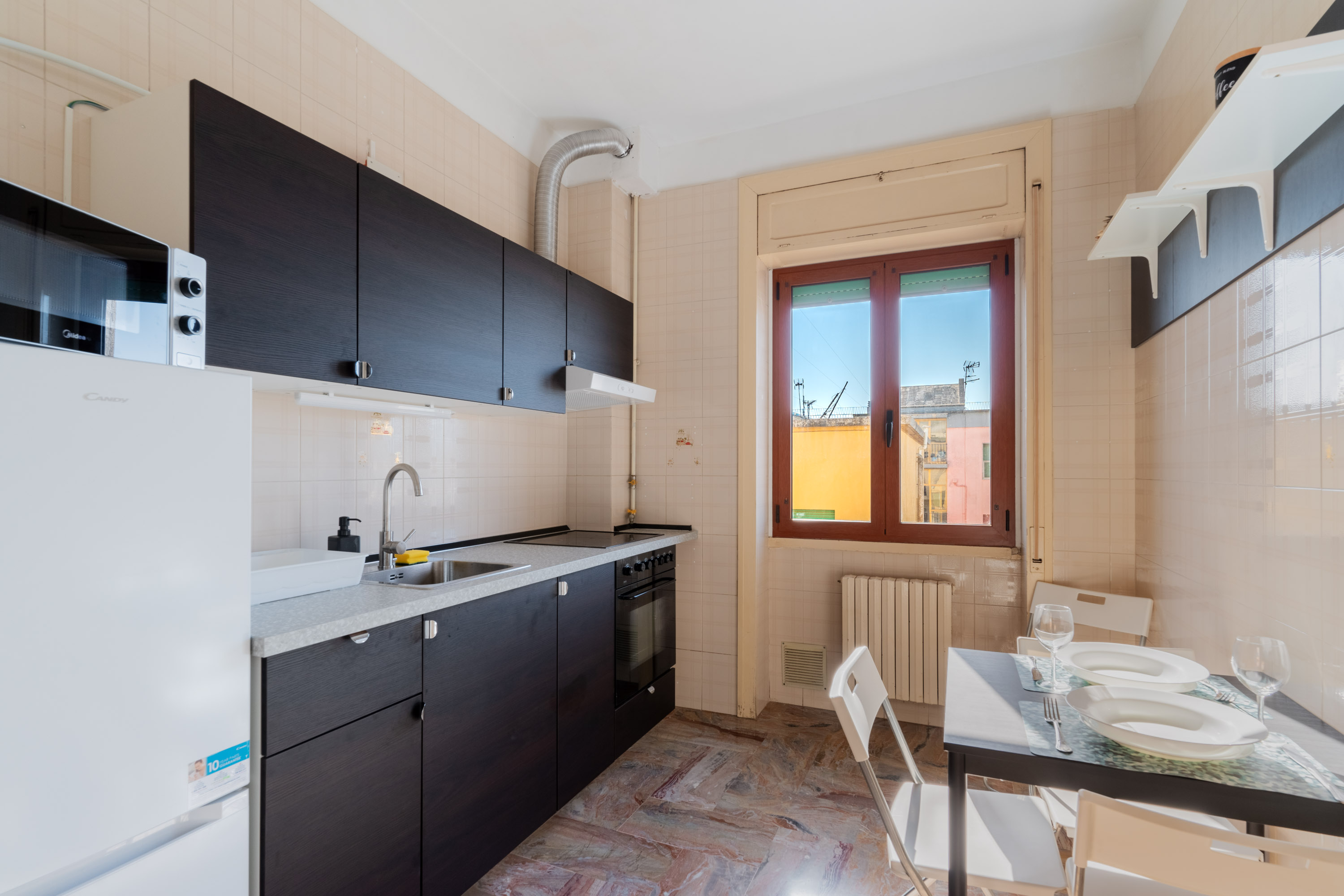 Fully equipped kitchen