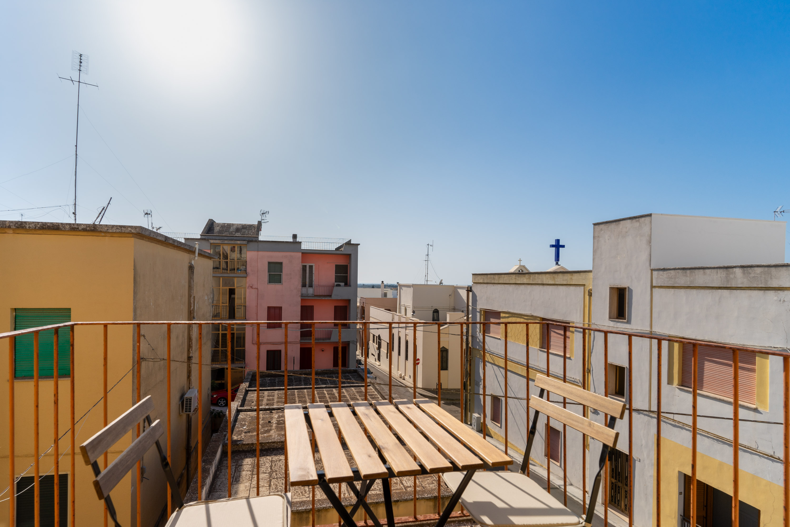 Private balcony with view over Parabita